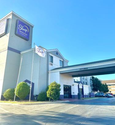 Tulsa Hotel | Sleep Inn & Suites Tulsa Central I-44