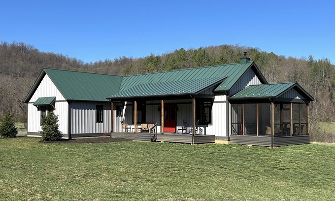 Etlan Other | Sleeps 6, custom, gorgeous home on 180 acres, amazing views of Old Rag Mountain