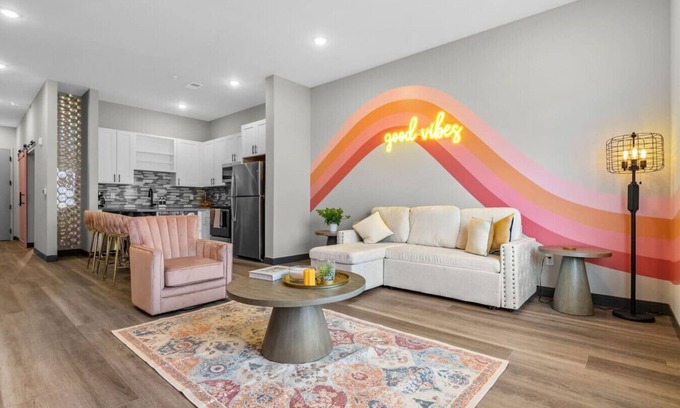 South Nashville Apartment | Sleeps 6, Free Wifi, 8 Min to Broadway!