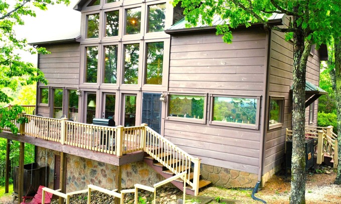 Townsend Cabin | Smoky Mountains National Park, Cades Cove, Secluded Romantic Honeymoon Getaway