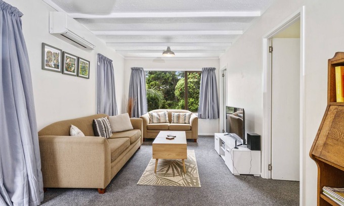 Snells Beach House | Snells Sanctuary - Snells Beach Holiday Home