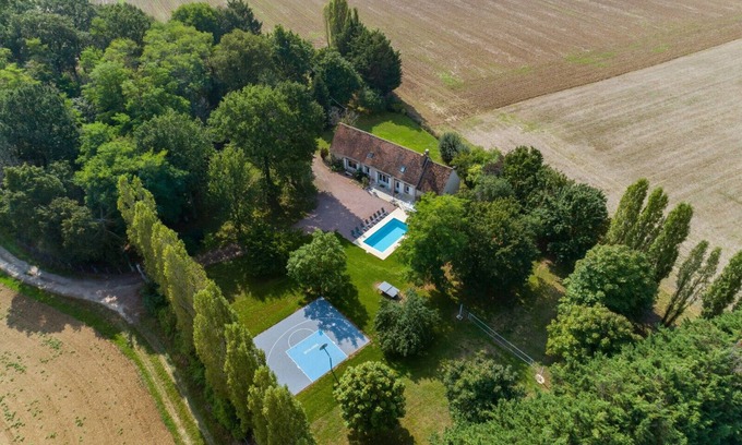 Courtemaux Villa | So Villa Ramènerie (45) - Heated swimming pool - Basketball - 1h30 Paris - 26p.