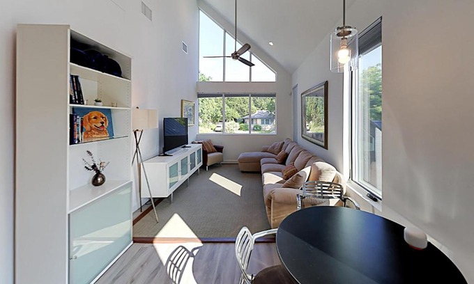 South Congress House | SoCo Eleganance