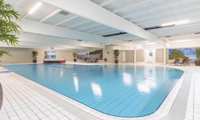 Callantsoog Hotel | Soft Sands, Smooth Swings | Perfect Haven w/Water Sports & Beach Vibes | 3 Units