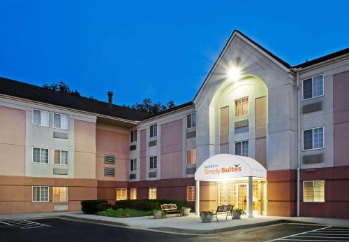 Ashley Oaks Hotel | Sonesta Simply Suites Knoxville