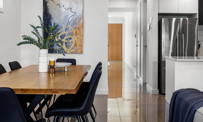 Bowden House | Sophisticated and Chic Living Experience - UPMARKET@Bowden