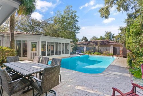 East Beach House | Soulful of Sunshine - 4314 Eleventh Street