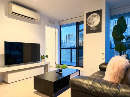 Southbank Apartment | Southbank 2BR Crown Precinct Comfort with CarSpace