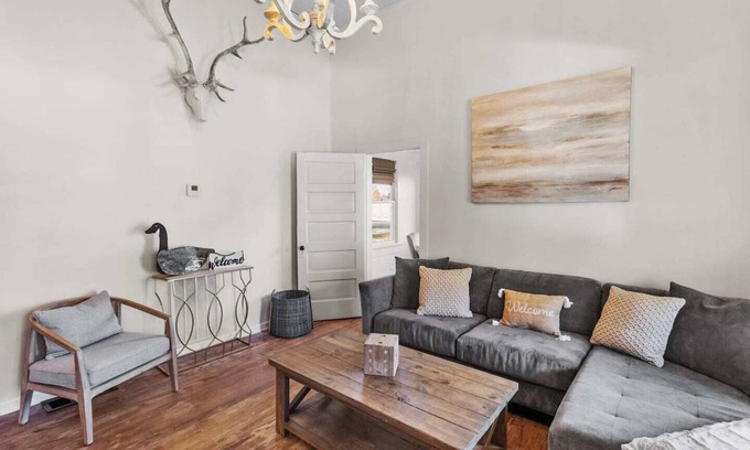 Mooringsport House | Southern Magnolia House with Porch Swing