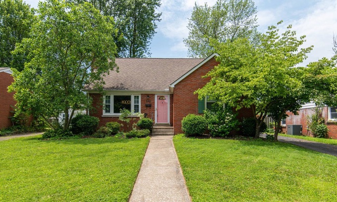 Lexington House | Southland's Oasis-14mi to Horse Park-3mi DtownLex