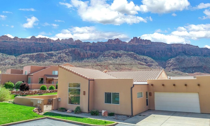 Moab South Valley Condo | Southwest Charm and Amazing Views, just minutes from town!