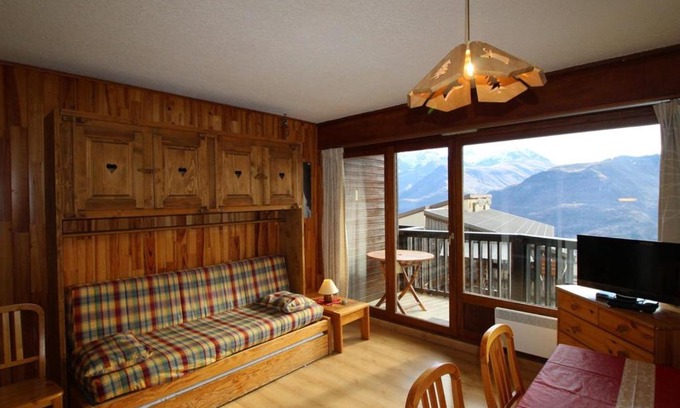 Auris Apartment | Spacieux studio cabine 6 pers, skis aux pieds à Auris - FR-1-297-274