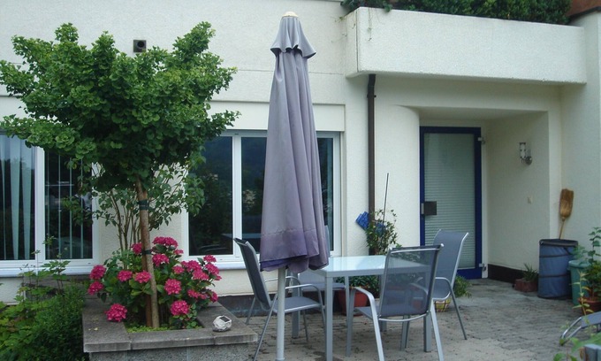Horw Condo | spacious 1-room apartment (65 sqm) with kitchen, separate bathroom with shower
