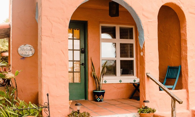 Port Isabel Apartment | Spacious 1BR + Bunks – King Bed, Sleeps 6/Historic Rental near SPI