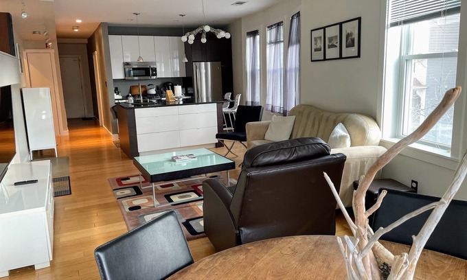 Central Square Apartment | Spacious 2 BDR with full kitchen and in-unit laundry - Central Square Cambridge
