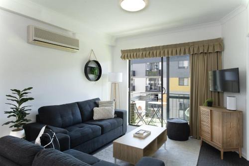 East Perth Apartment | Spacious 2 Bedroom Pool & Gym Perthcbd,optus,waca