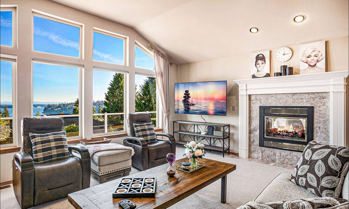Port Ludlow House | Spacious 3BR, elevator & spectacular water views