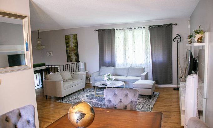 Brooklyn Park House | Spacious 3BR w/Garage & Yard with AC, WiFi