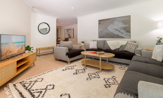 Surf Beach House | Spacious 4-Bed House Metres from the Beach