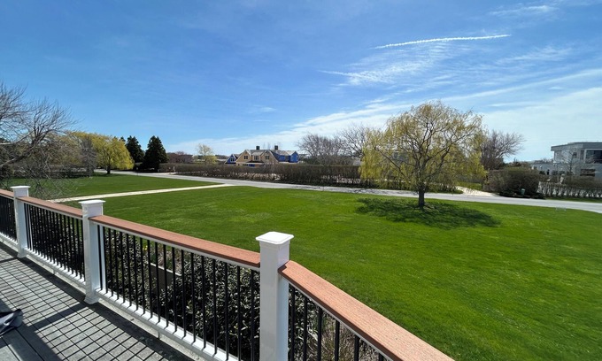 Bridgehampton House | Spacious 5-bedroom house with WiFi, AC heated pool, cabana. One block to beach.