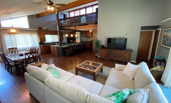 Waianae House | Spacious 6-bedroom house with AC in beautiful Waianae