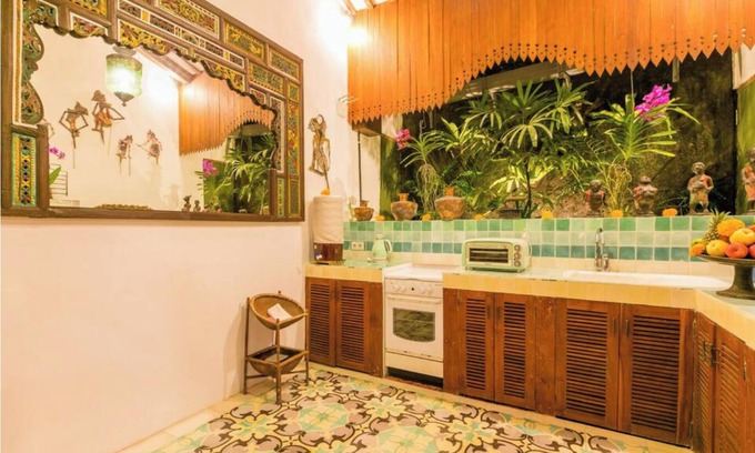 Sanur Kauh Condo | Spacious 9 Villa bedroom condo in beautiful Sanur Near Ocean Bali - Kitchen
