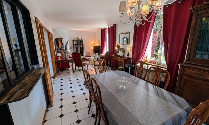 Chargey-les-Gray Cottage | Spacious and bright lodge in Chargey-lès-Gray