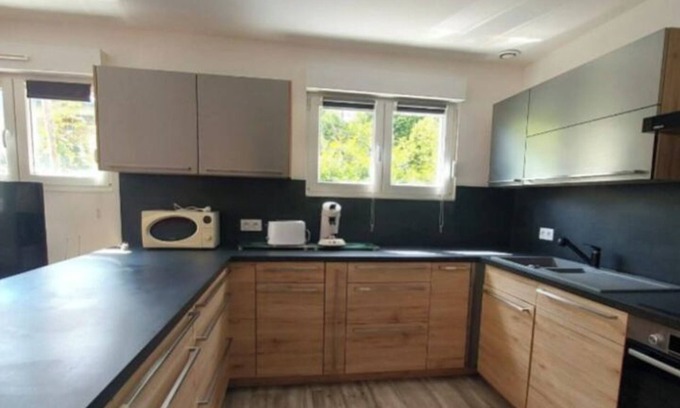 Ensisheim House | Spacious and bright family home