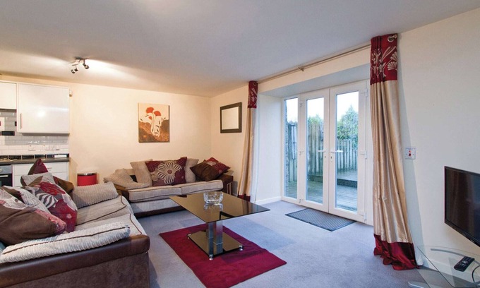 Castle Douglas Cottage | Spacious and contemporary two storey cottage with two doubles and one single.