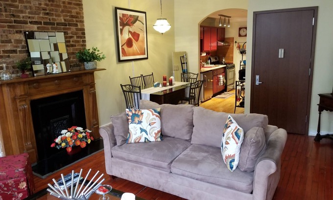 Central Park North Apartment | Spacious and Fully Furnished Manhattan Apartment