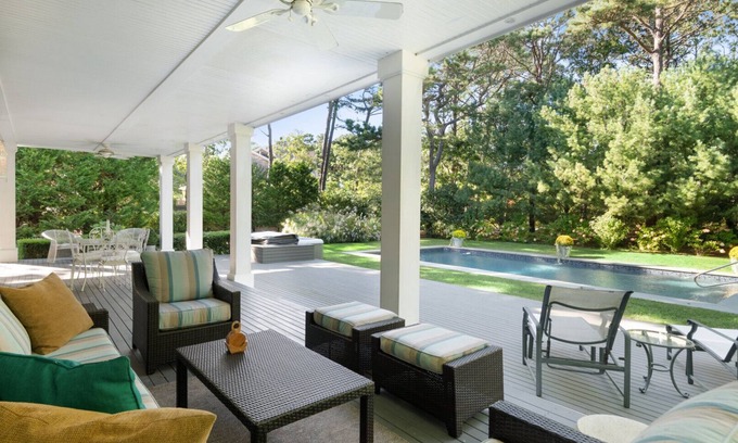 Wainscott Woods House | Spacious and Open Wainscott Home with Amazing Outdoor Space Centrally Located