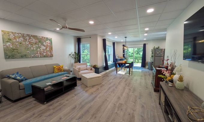 Nashua House | Spacious and peaceful garden apartment in quiet Nashua neighborhood with WiFi