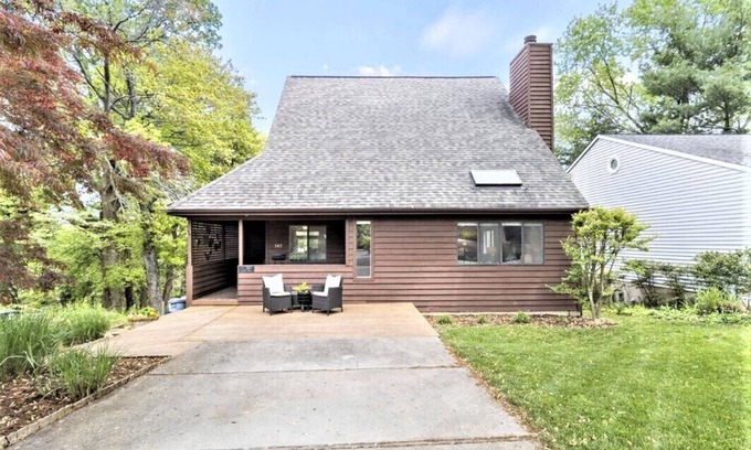 Annapolis House | Spacious Annapolis Abode: 507 Schley Rd Vacation Rental, Minutes from Downtown!