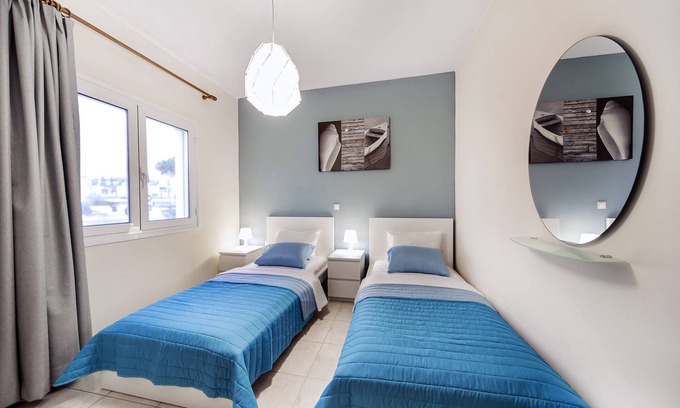 Almyrida Apartment | Spacious apartment a step away from the beach in Almyrida