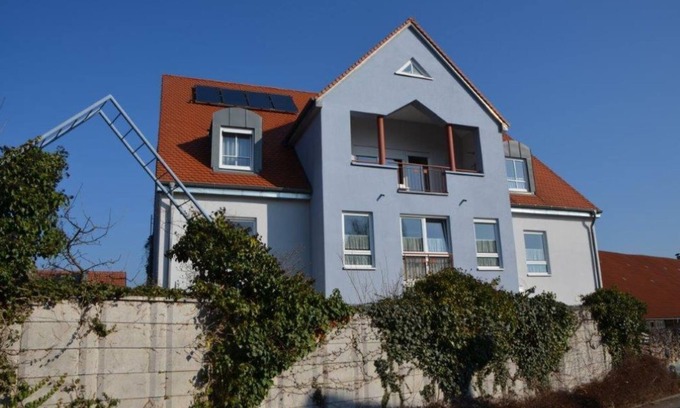 Westhausen Apartment | Spacious apartment with large south-facing balcony