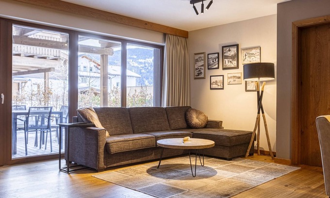 Ehrwald Apartment | Spacious apartment with swimming pool