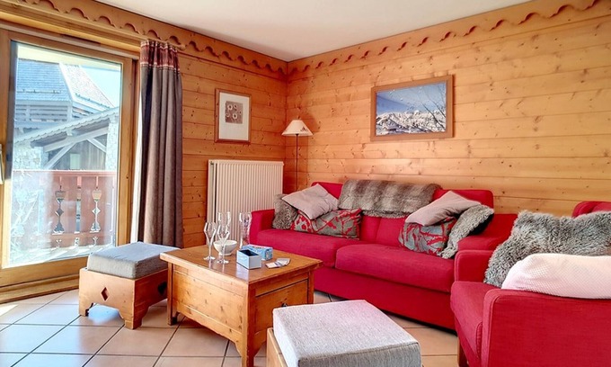 Reberty Apartment | Spacious & Bright Apartment · Near Slopes · Balcony · Pool · Reberty 2000