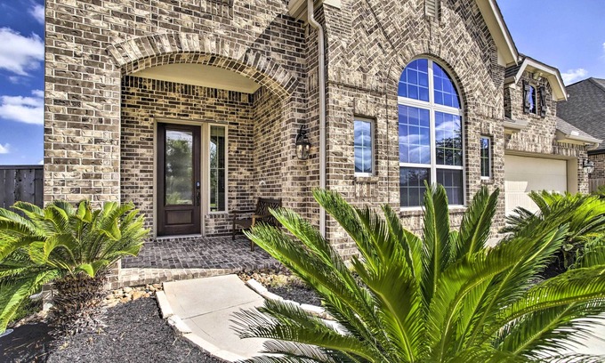 Cypress House | Spacious Cypress Home in Fairfield Community!