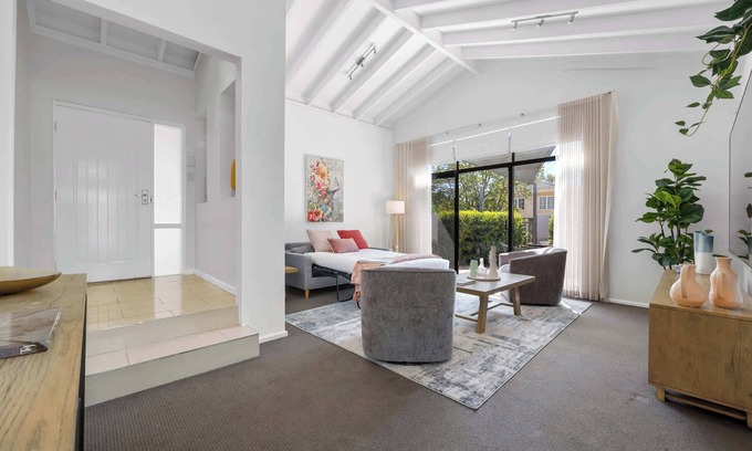 Leederville House | Spacious Family Getaway in West Leederville