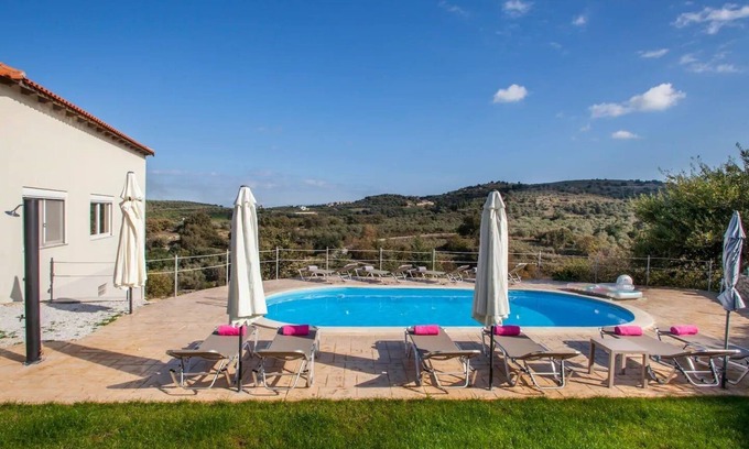 Filaki Villa | Spacious Family Villa, Private pool, secluded & peaceful environment, sea 5 km