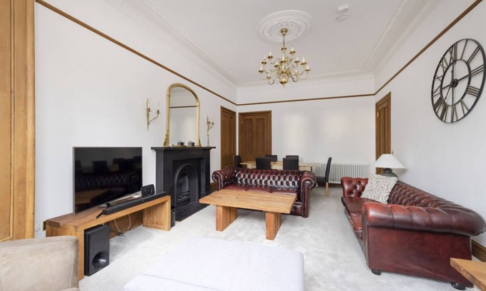 Newington Apartment | Spacious Home near The Meadows