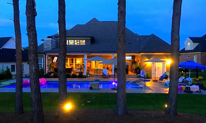 Stone Lakes House | Spacious New Home Perfect for Kentucky Derby