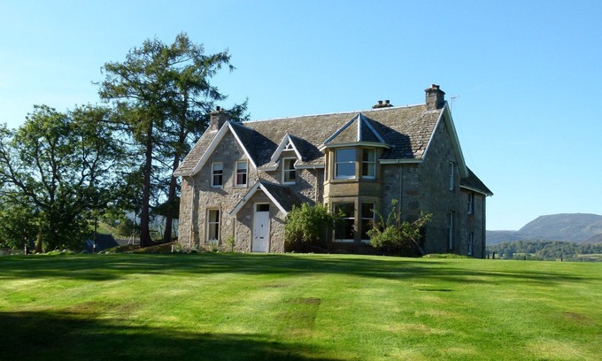 Newtonmore Other | Spacious pet friendly 5-bedroom farmhouse set in the beautiful Cairngorm Mountains
