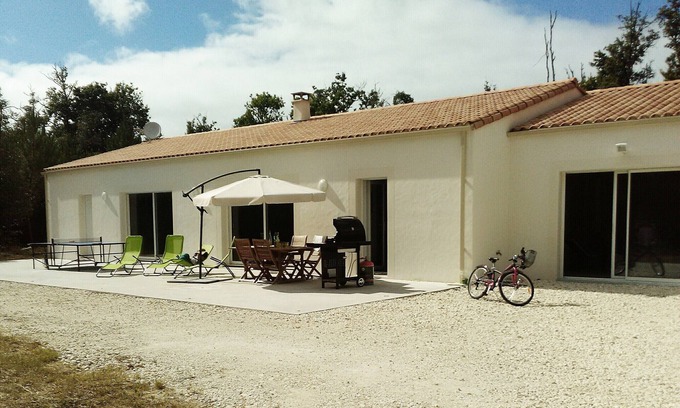 Les Mathes Villa | Spacious vacation villa Standing Les Mathes La Palmyre