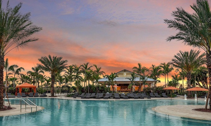 Naples Villa | Special Offers! Amenity-rich Naples Villa w/Pool near Golf & Beaches