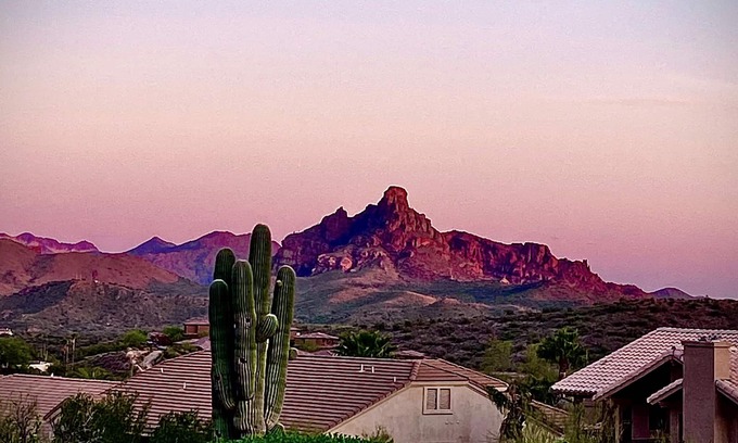 Fountain Hills House | Spectacular views: Private master suite in Fountain Hills