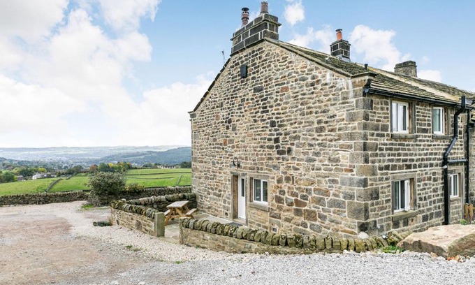 East Morton House | Spinners Cottage