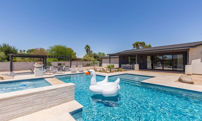 Shea North Estates House | Sport & Splash - Pickle ball - Sports Court -Pool & Spa