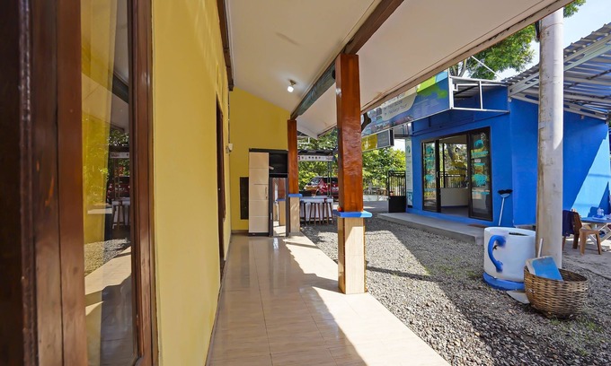 Banyuwangi Hotel | SPOT ON 92476 Sobat Ijen Traveller Homestay