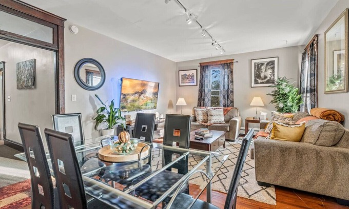 Swarthmore Apartment | Sprawling 3B/1B Swarthmore Gem w/Sunroom in Town Center w/Parking!